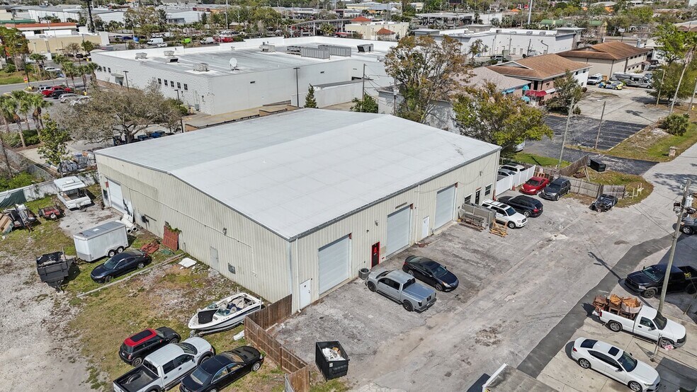 More Photos Of 9161 131st Pl N, Largo Warehouse For Lease