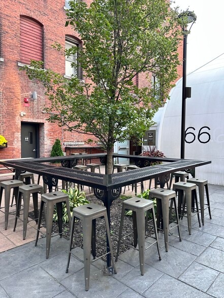 More Photos Of 64 Franklin St, Worcester Storefront Retail Residential For Lease