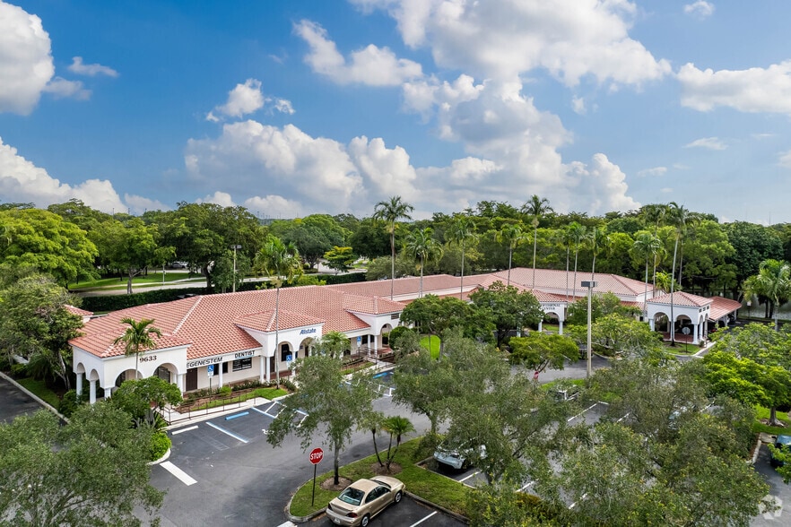 More Photos Of 9633 W Broward Blvd, Plantation Medical For Sale