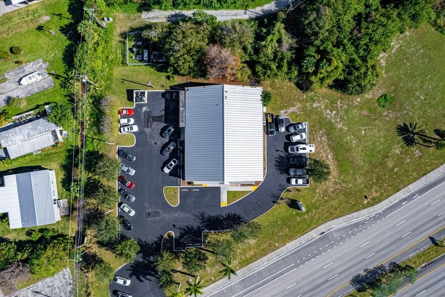 More Photos Of 2106 S US Highway 1, Vero Beach Freestanding For Sale