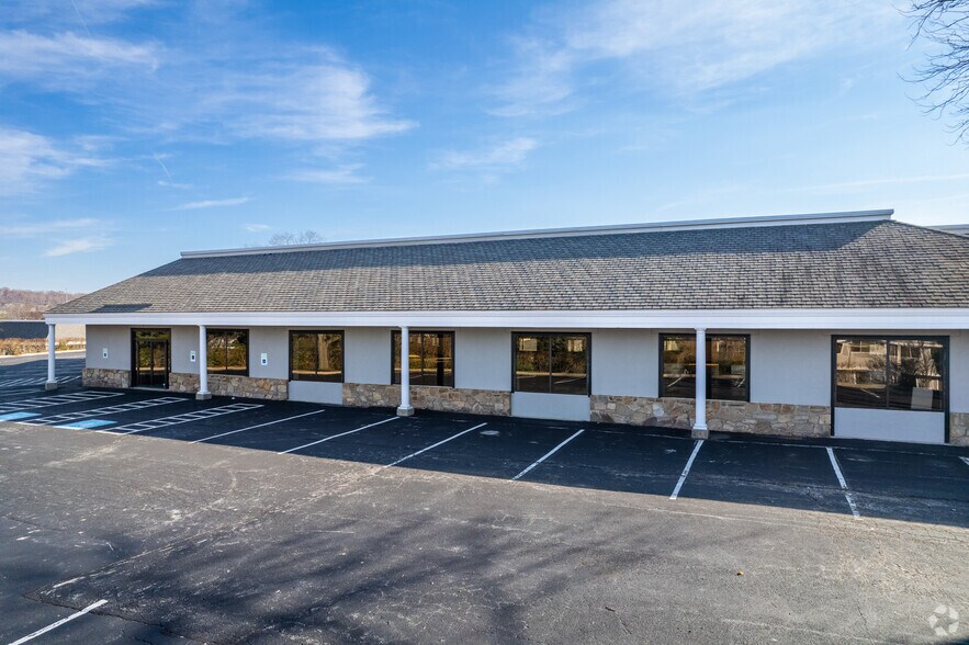 More Photos Of 2260 Butler Pike, Plymouth Meeting Unknown For Lease