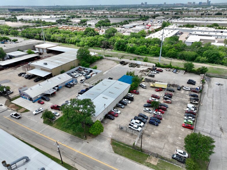 More Photos Of 10711 Shady Trl, Dallas Warehouse For Sale