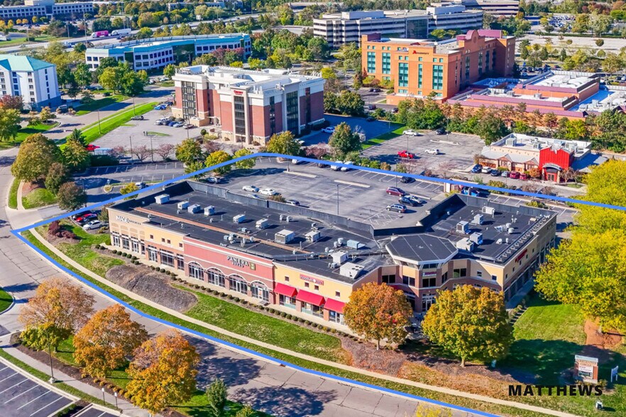 Primary Photo Of 6090-6126 Parkcenter Cir, Dublin Freestanding For Sale