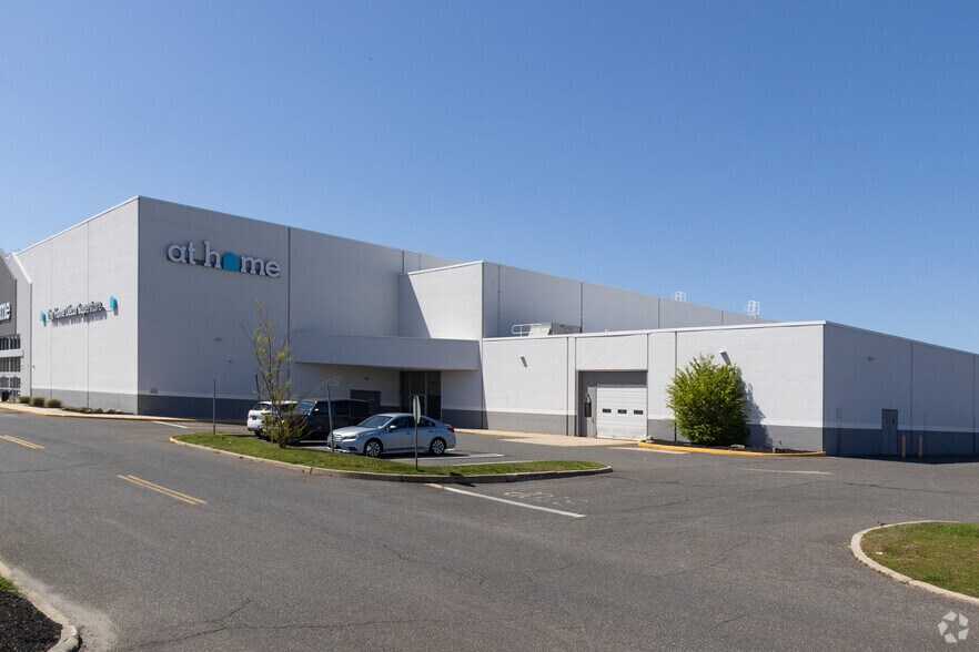 More Photos Of 2301-2311 Route 66, Ocean Unknown For Lease