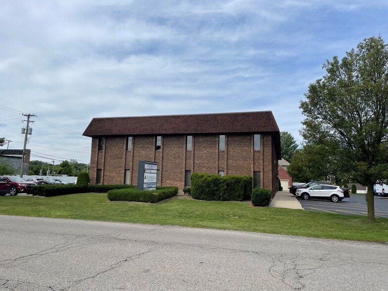 More Photos Of 45200 Sterritt St, Utica Office For Lease