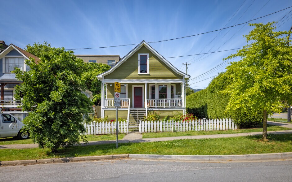 More Photos Of 160-166 10th St E, North Vancouver Land For Sale