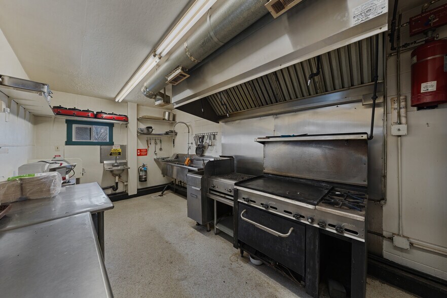 More Photos Of 6008 Frontage rd, Dayton General Retail For Sale