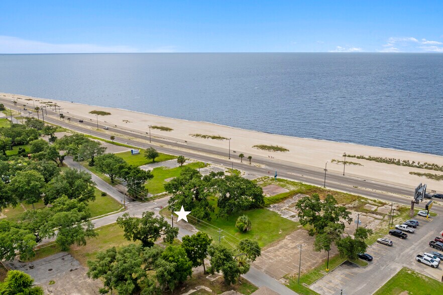 More Photos Of 640 16th st, Gulfport Land For Sale