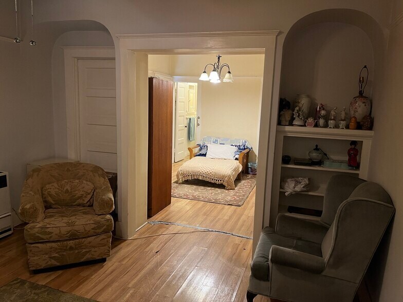 More Photos Of 5237 Lexington Ave, Los Angeles Apartments For Sale