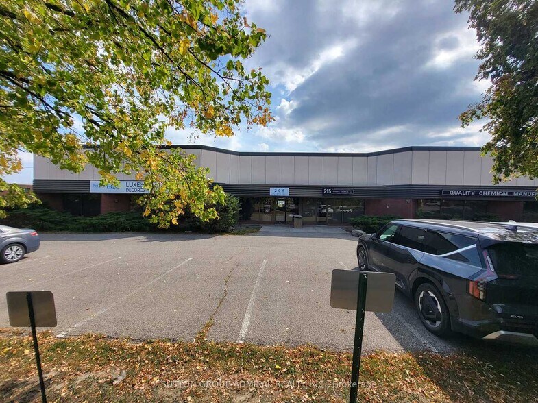 More Photos Of 205-215 Dolomite Dr, Toronto Warehouse For Sale
