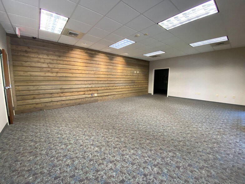 More Photos Of 1200 Brookstone Centre Pky, Columbus Office For Sale