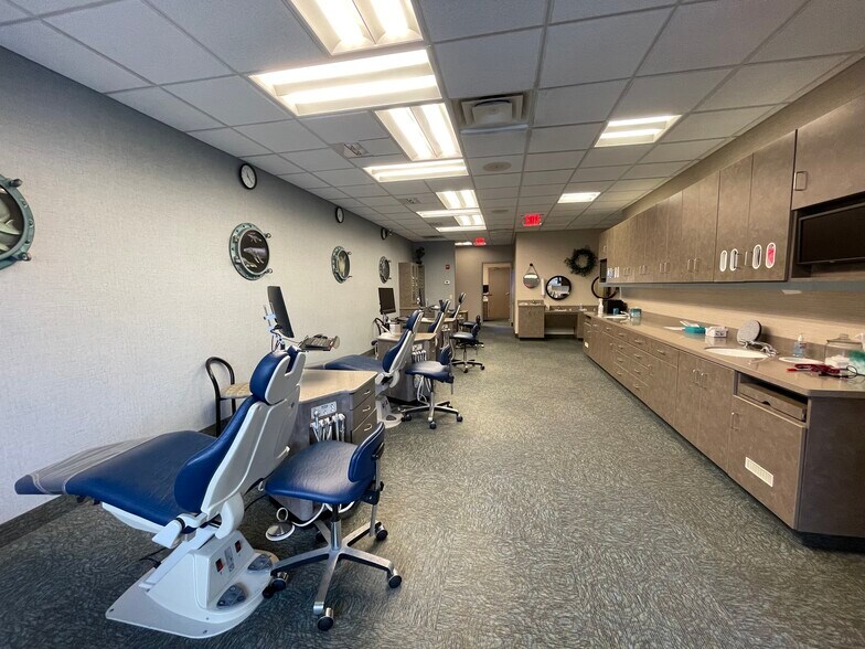 More Photos Of 10401 Sawmill Pky, Powell Medical For Lease