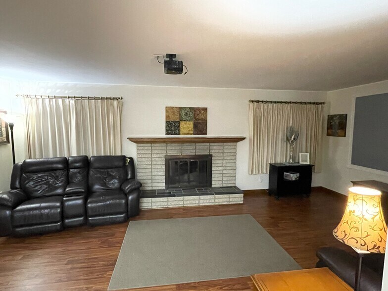 More Photos Of 5743 Meldrum Rd, Casco Airplane Hangar For Sale