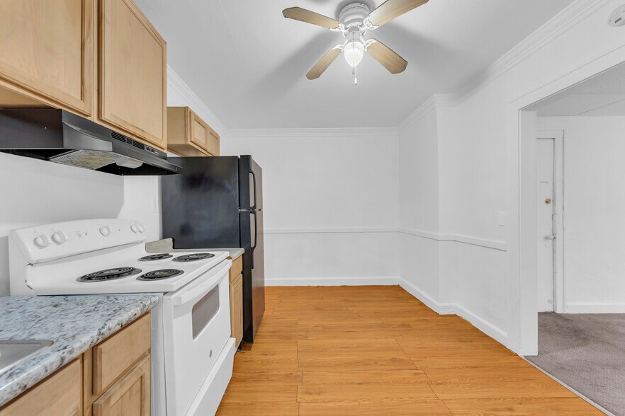 More Photos Of 976 E 70th St, Cleveland Apartments For Sale