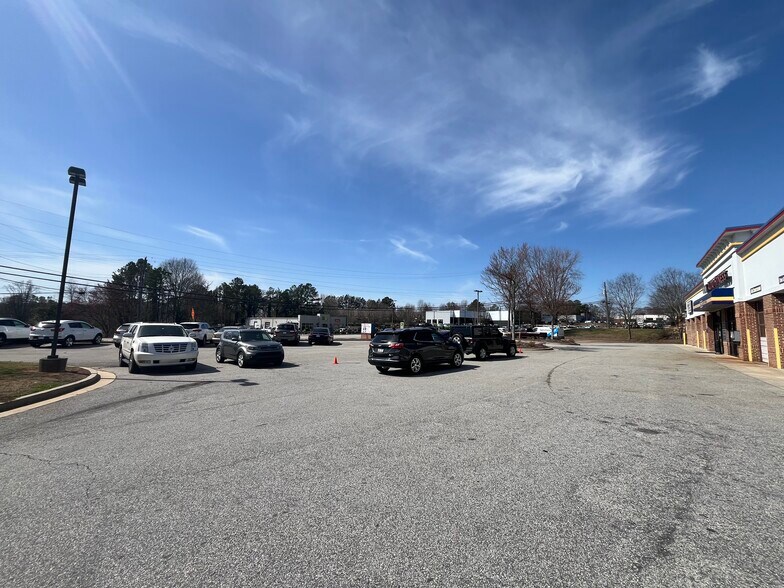 More Photos Of 2800 Browns Bridge Rd, Gainesville Auto Repair For Sale