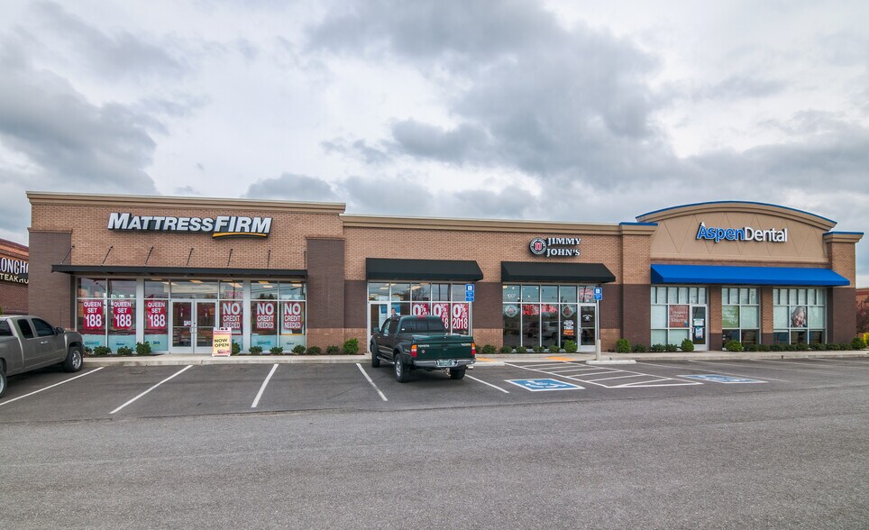 More Photos Of 1007 Nashville Pike, Gallatin Storefront Retail Office For Sale