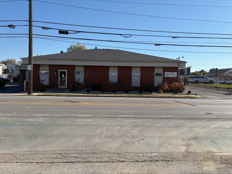 More Photos Of 1415 Shelby St, Indianapolis Office For Sale