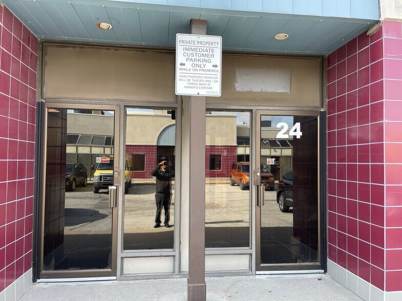 More Photos Of 1080 Tapscott Rd, Toronto Flex For Sale