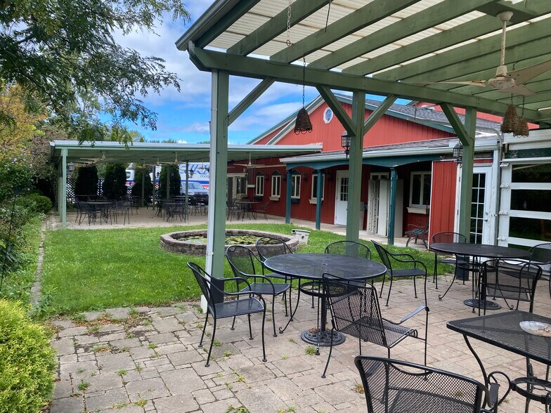 More Photos Of 3333 Lockport Olcott Rd, Newfane Restaurant For Sale