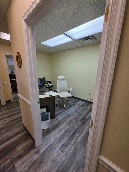 More Photos Of 3140 W Ward Rd, Dunkirk Medical For Lease