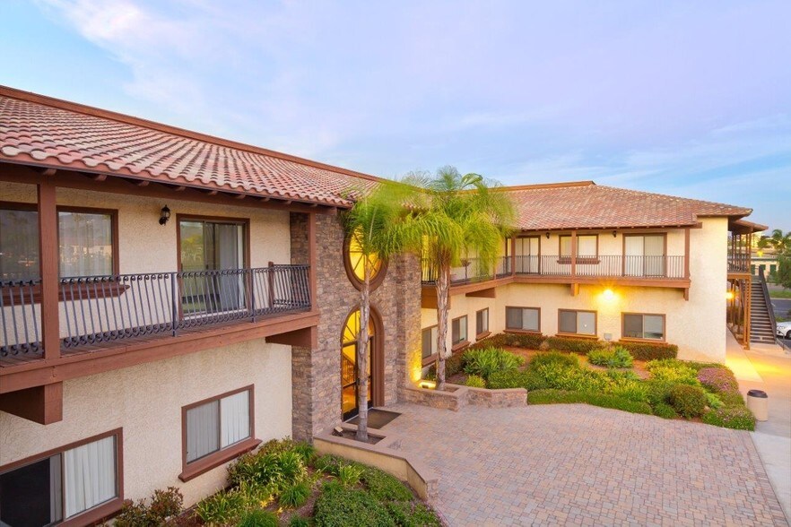 More Photos Of 334 Via Vera Cruz, San Marcos Unknown For Lease
