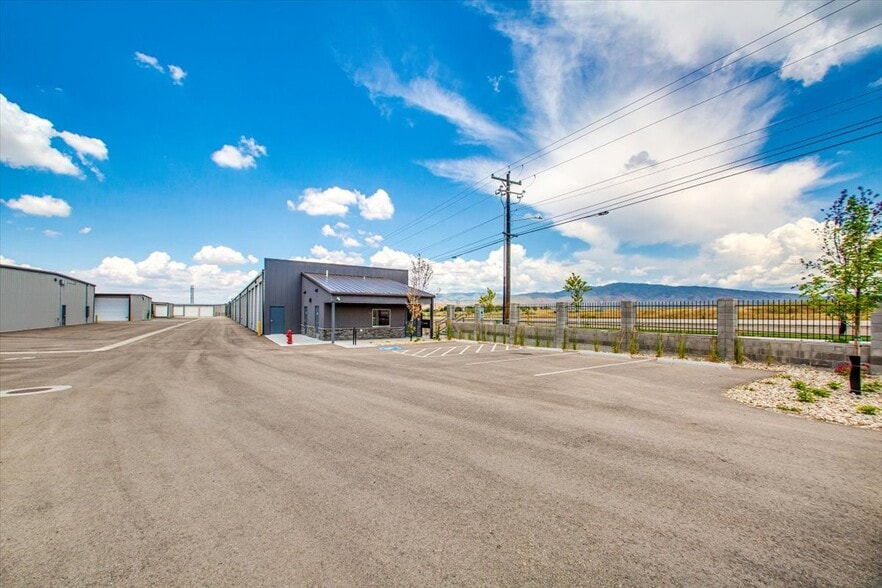 More Photos Of 7373 S Federal Way, Boise Self Storage For Sale