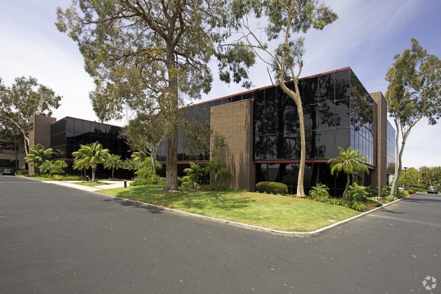 Primary Photo Of 20101 SW Birch St, Newport Beach Office For Lease