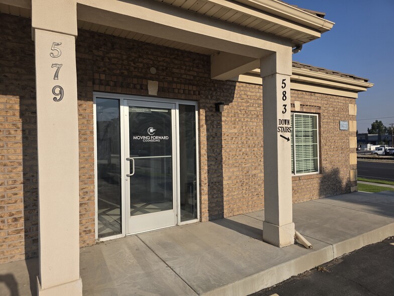 Primary Photo Of 579 W Center St, Pleasant Grove Medical For Lease