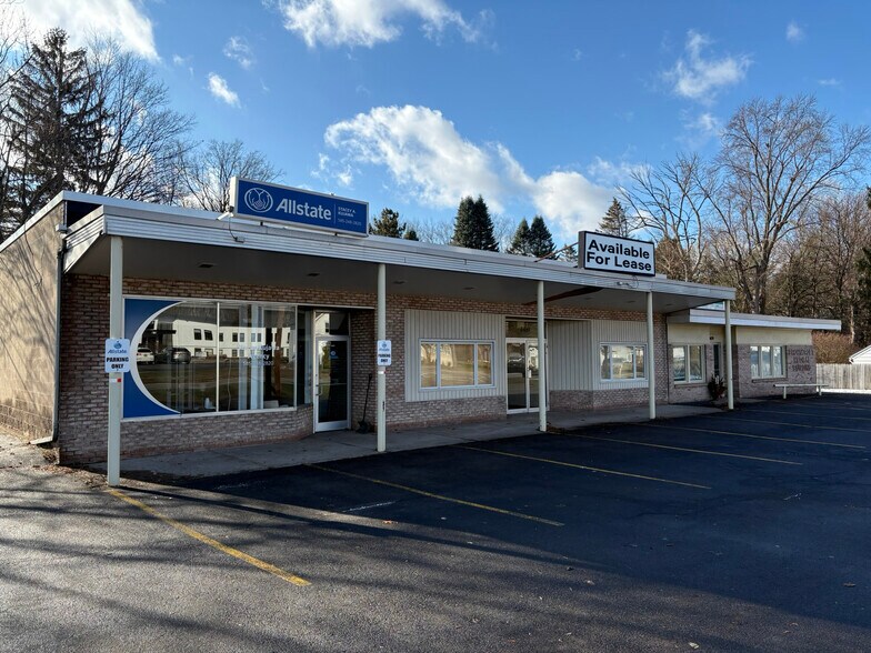 Primary Photo Of 2481 Browncroft Blvd, Rochester Medical For Lease