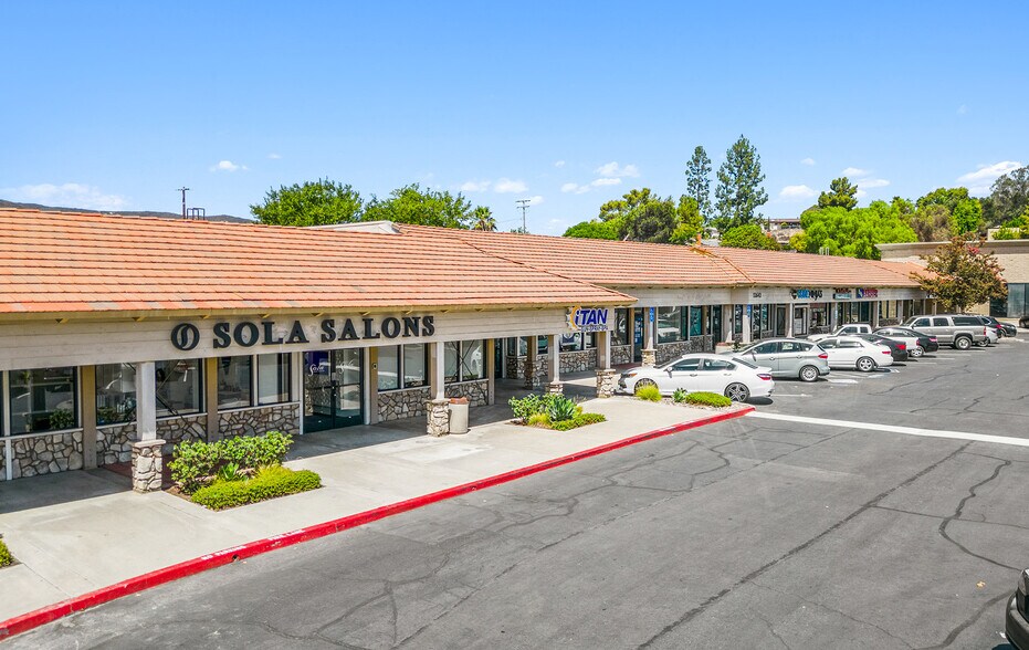 More Photos Of 12622-12666 Poway Rd, Poway Unknown For Lease