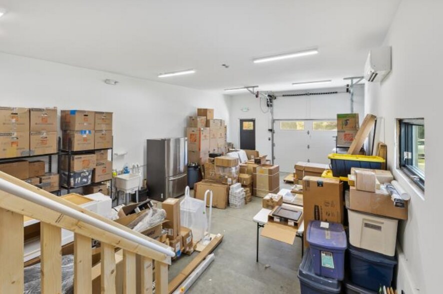 More Photos Of 406 Main St, Reisterstown Loft Creative Space For Sale