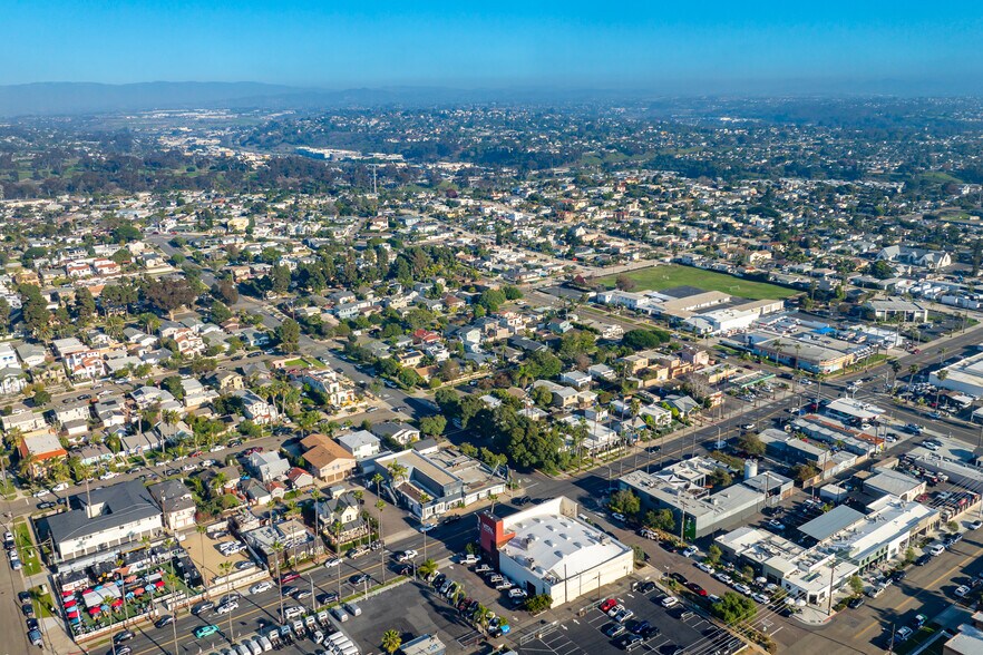 More Photos Of 525 S Coast Hwy 101, Oceanside Freestanding For Sale