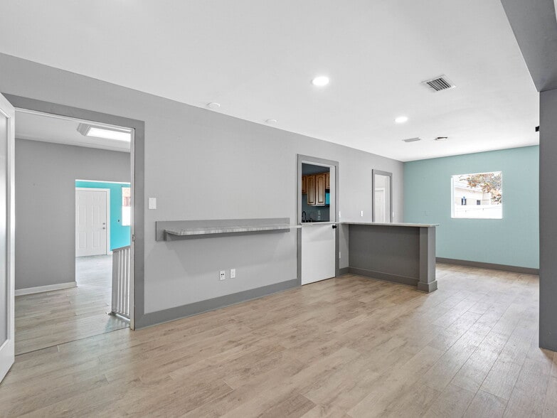 More Photos Of , Tampa Office For Sale
