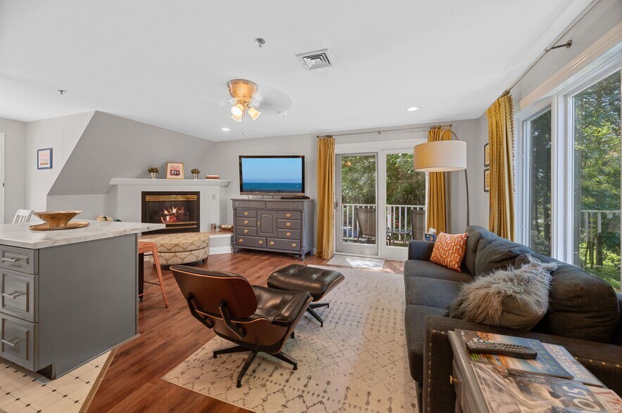 More Photos Of 89 Houston Farm Rd, Stowe Hotel For Sale