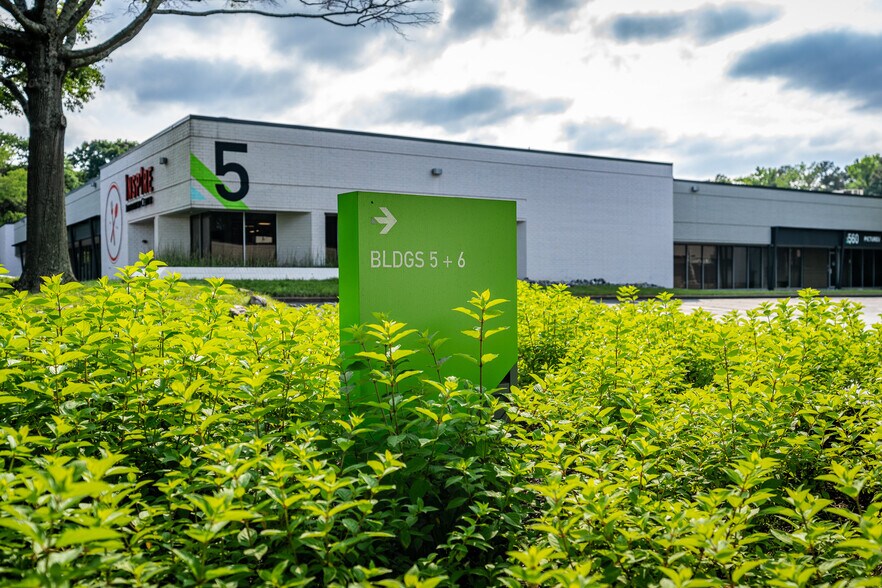 More Photos Of 8601 Dunwoody Pl, Sandy Springs Unknown For Lease