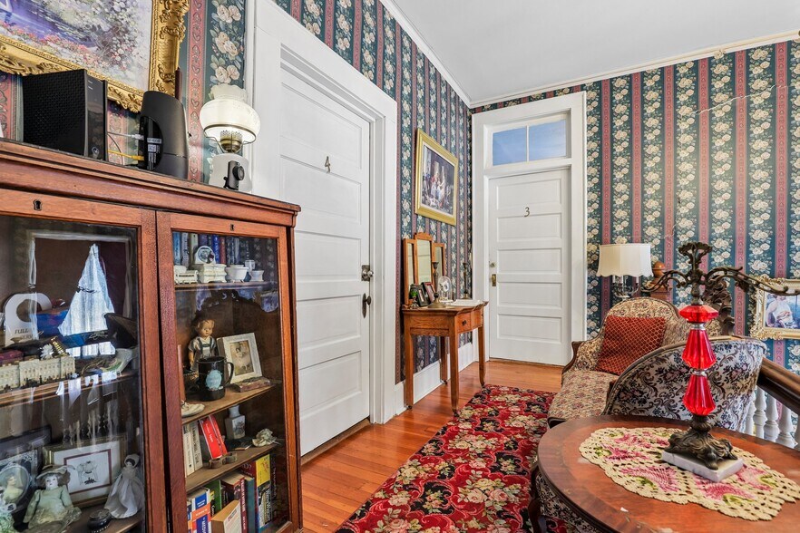 More Photos Of 421 Howard St, San Antonio Hospitality For Sale
