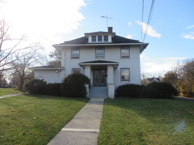 More Photos Of 286 E Main St, Somerville Medical For Lease