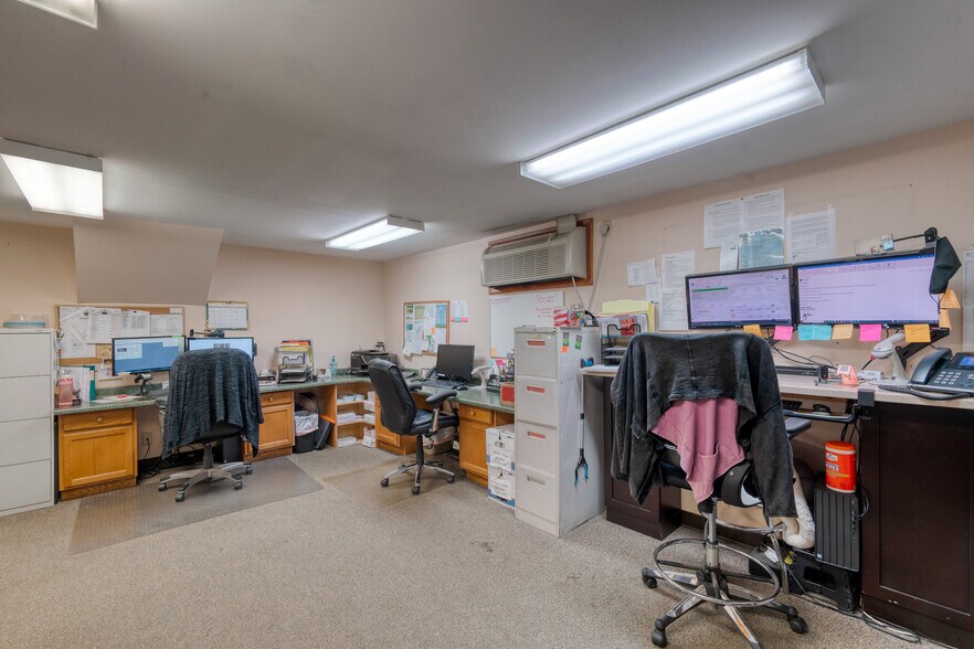 More Photos Of 192 Mayo Rd, Edgewater Light Manufacturing For Sale