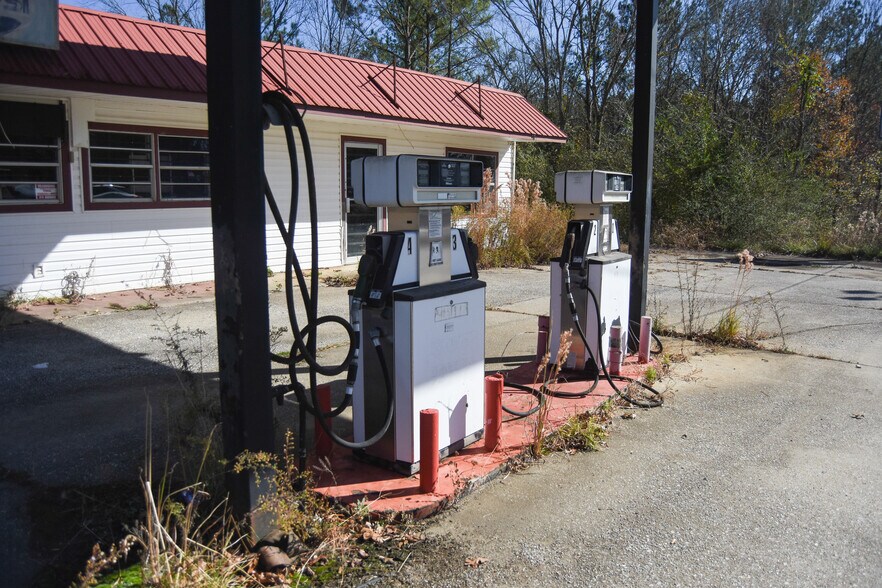 More Photos Of 51940 Highway 77, Talladega Convenience Store For Sale