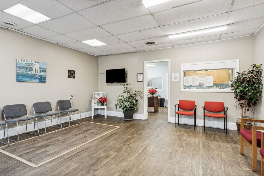 More Photos Of , Smyrna General Retail For Sale