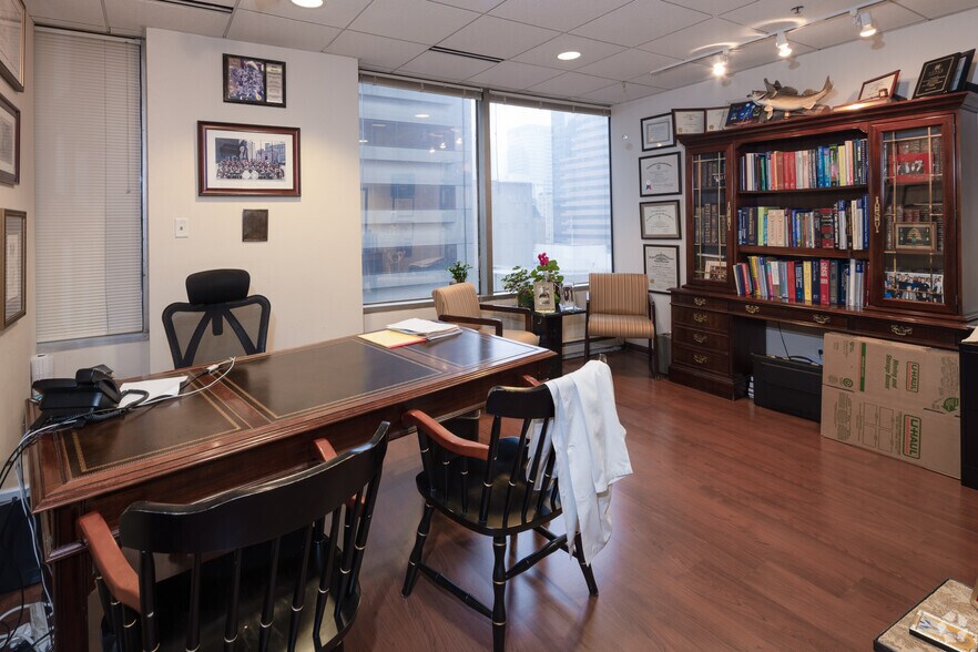 Photo of 11st Floor Ste 1104