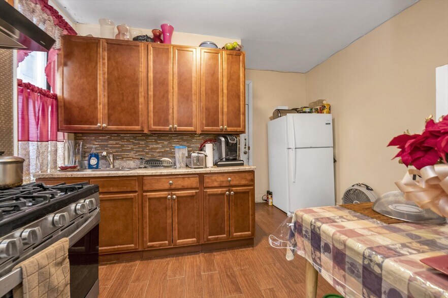 More Photos Of 2539 Church Ave, Brooklyn Apartments For Sale