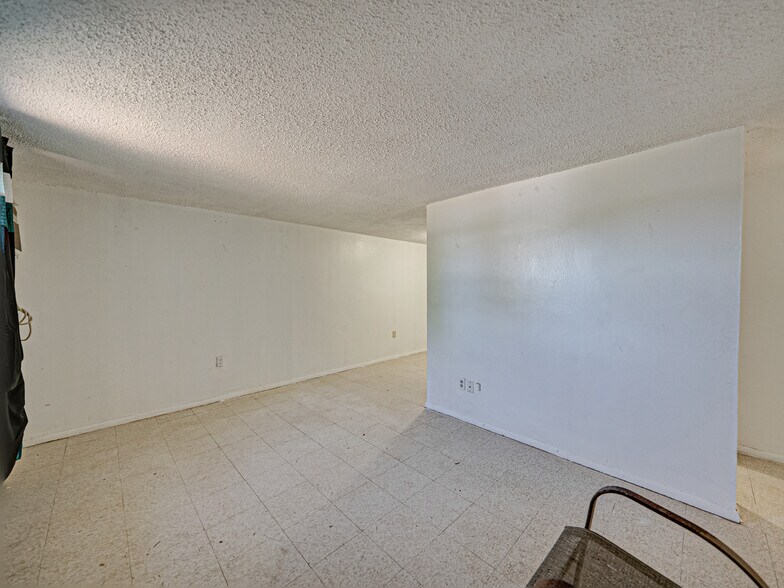 More Photos Of 38230 Roosevelt Ave, Dade City Apartments For Sale