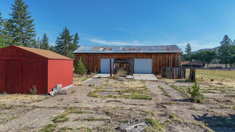 More Photos Of 5331 Easy St, Yreka General Retail For Sale