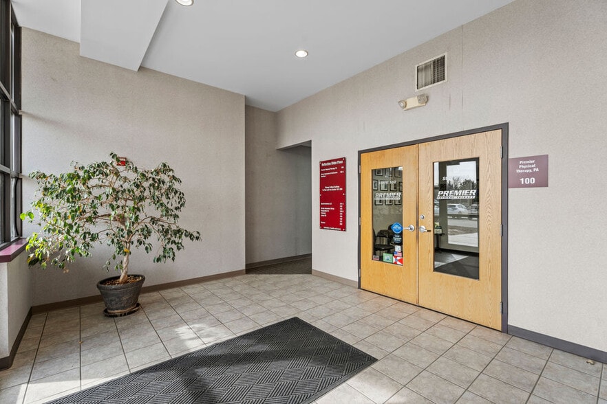 More Photos Of 7340 W 21st St N, Wichita Office For Lease