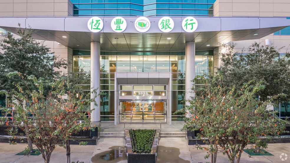 More Photos Of 9999 Bellaire Blvd, Houston Medical For Lease