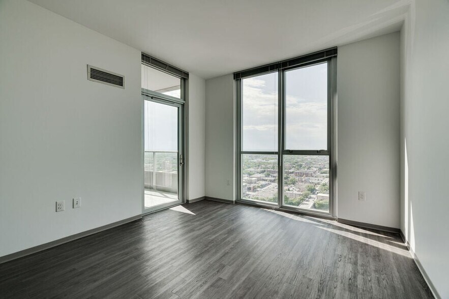 More Photos Of 1369 Spruce Pl, Minneapolis Apartments For Lease