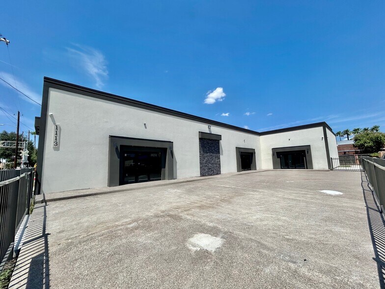 More Photos Of 1113 San Bernardo Ave, Laredo Office For Lease