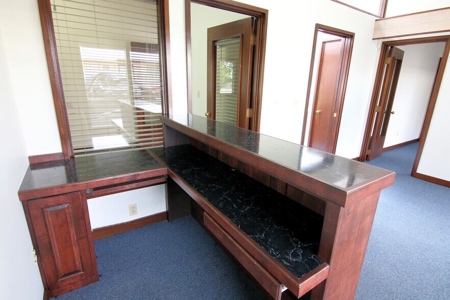 More Photos Of 701 N 1st St, Yakima Medical For Lease