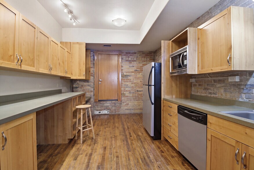 More Photos Of 713 Cooper Ave, Glenwood Springs General Retail For Sale